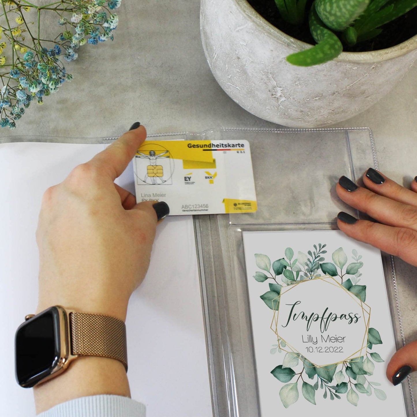Green Flowers U-Heft und Impfpasshülle Mit Personalisierung