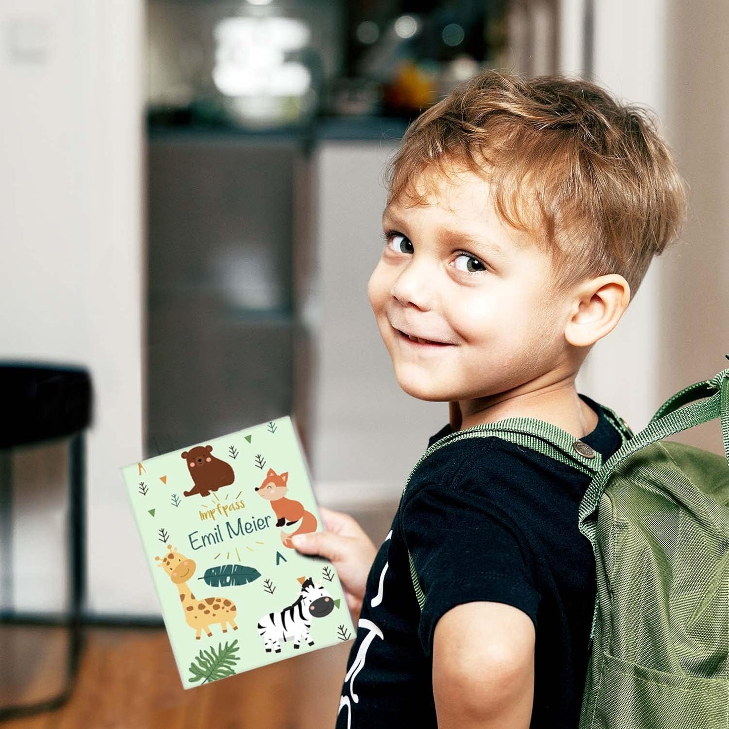 Zebra & Giraffe Personalisierbare Impfpasshülle für Erwachsene und Kinder