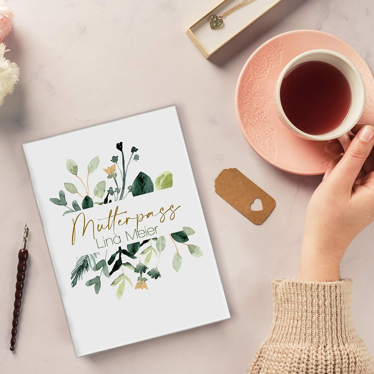 Green Flowers Mutterpasshülle Mit Personalisierung