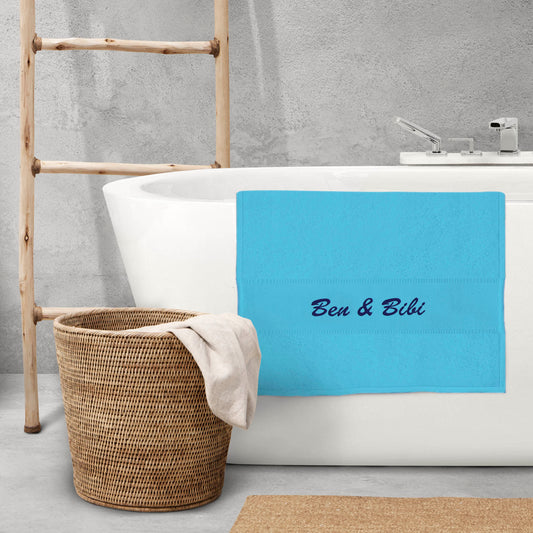 Aquablau Hochwertiges Händehandtuch Bestickt mit Namen