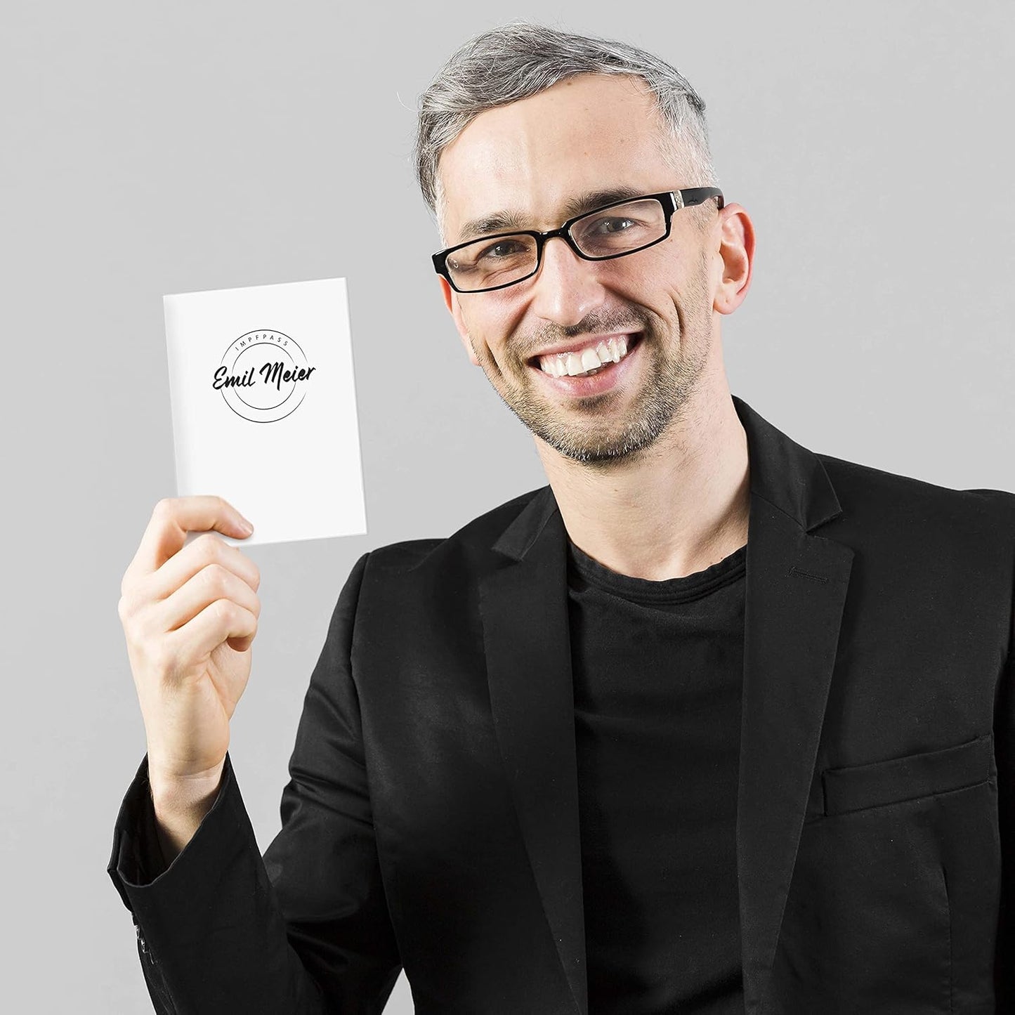 Clear White Personalisierbare Impfpasshülle für Erwachsene und Kinder