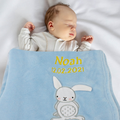 Decke Blau Mit Hase | Babydecke Bestickt mit Namen und Geburtsdatum