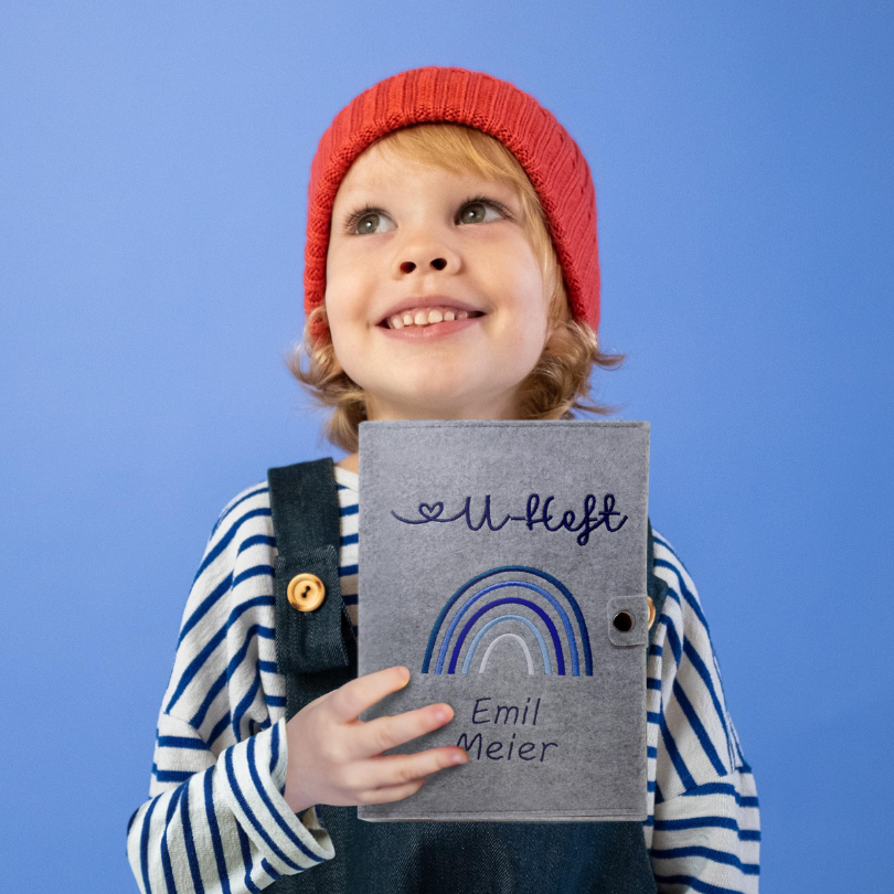 Regenbogen Blau U-Heft und Impfpasshülle aus Filz Mit Personalisierung