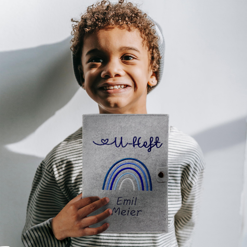 Regenbogen Blau U-Heft und Impfpasshülle aus Filz Mit Personalisierung