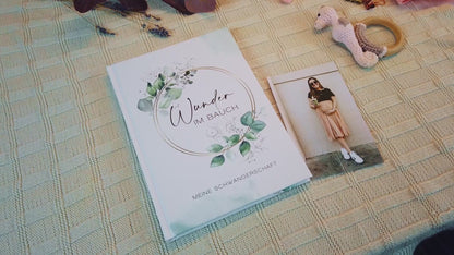 Floral Tagebuch für die Schwangerschaft
